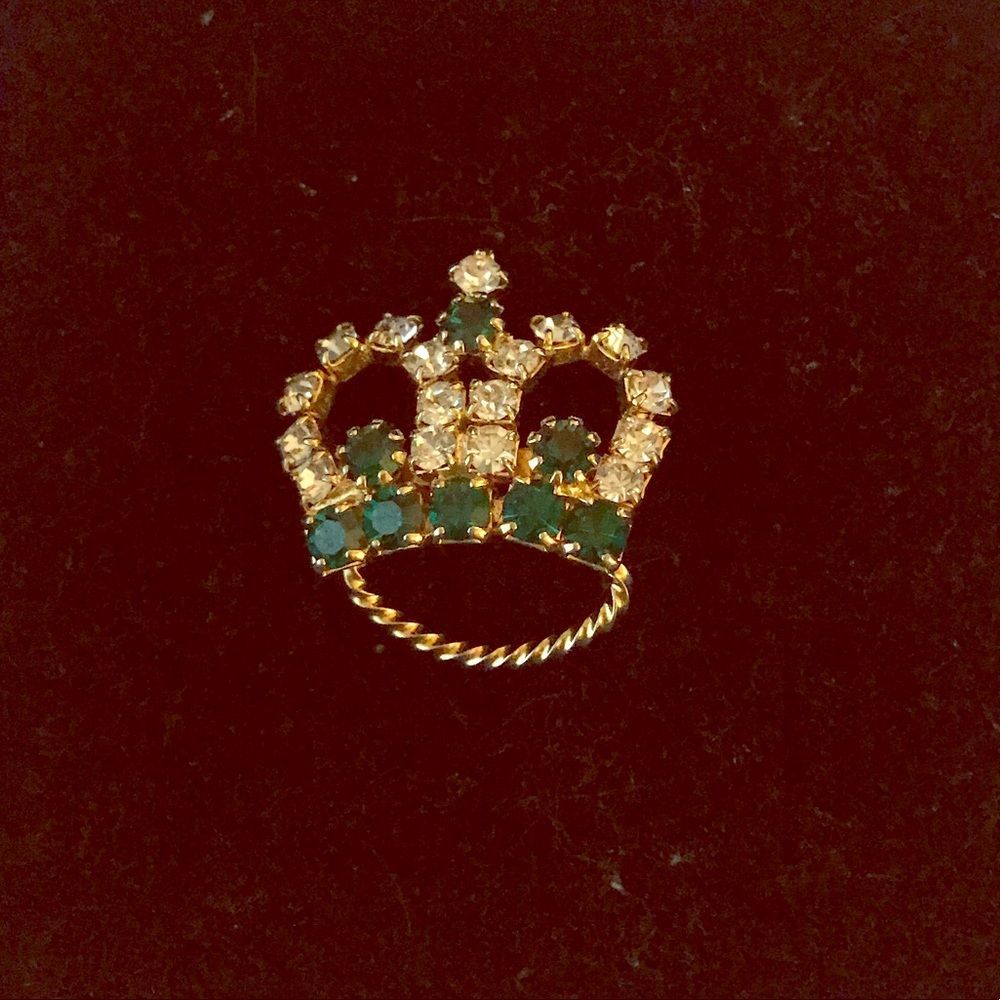 Vintage Gold Tone & Green Stone Crown Brooch